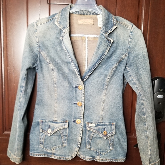 levi's women's trucker denim jacket